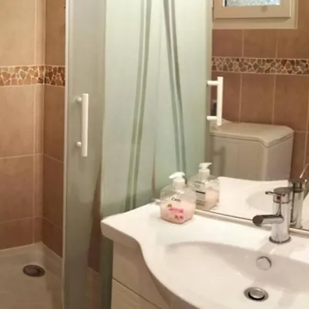 Апартаменти Proche De Tout A Pied, T2 Cab6, Piscine, Parking *